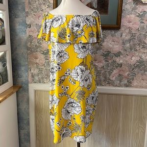 Yellow Floral Off the shoulder dress size: 3X
